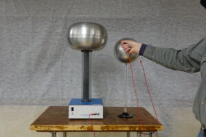Point and ball with VdG