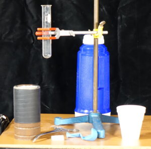 Balloon and dry ice and nitrogen liquid